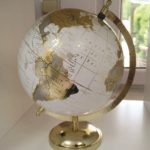 Globus rotirajući na stalku - beli